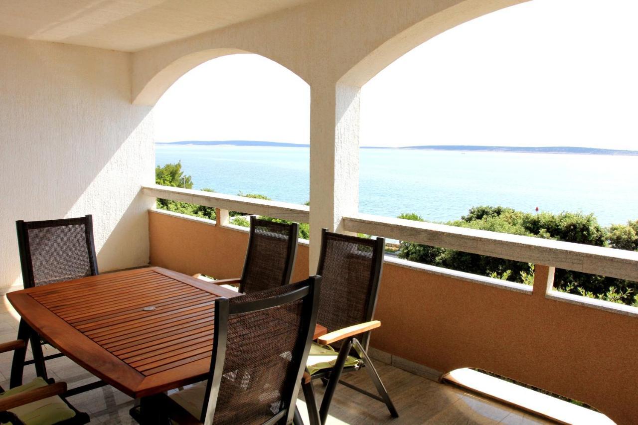 Apartments By The Sea Mandre, Pag - 8655 Kolan Exterior foto